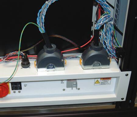 连接器端接的电缆在现场外组装和测试图片