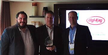 Image of Wakefield-Vette Presents Digi-Key with Distributor Award “In Recognition of Highest NPI Revenue Growth”