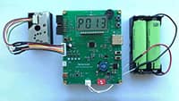 带便携式电池的 Renesas PM2.5 监测器图片