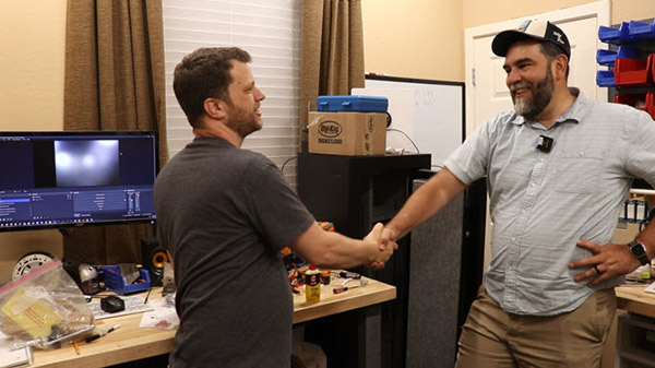 handshake_11